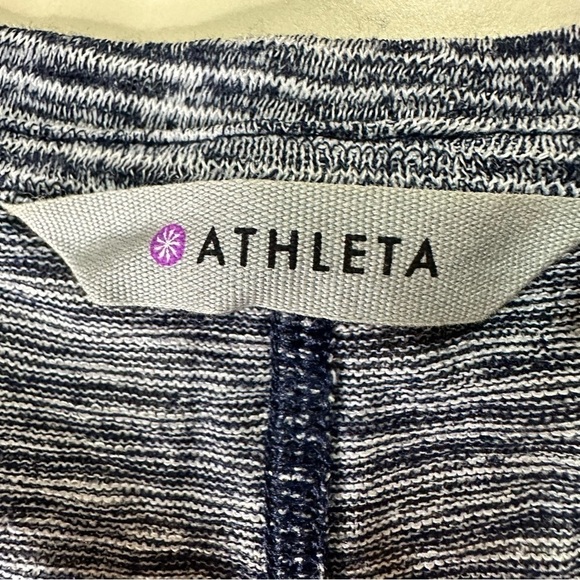 Athleta Tunic Top. Size Small - Picture 4 of 6